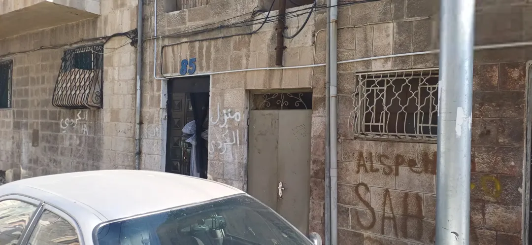 عمارة سكنية عريقة للبيع في جبل عمان