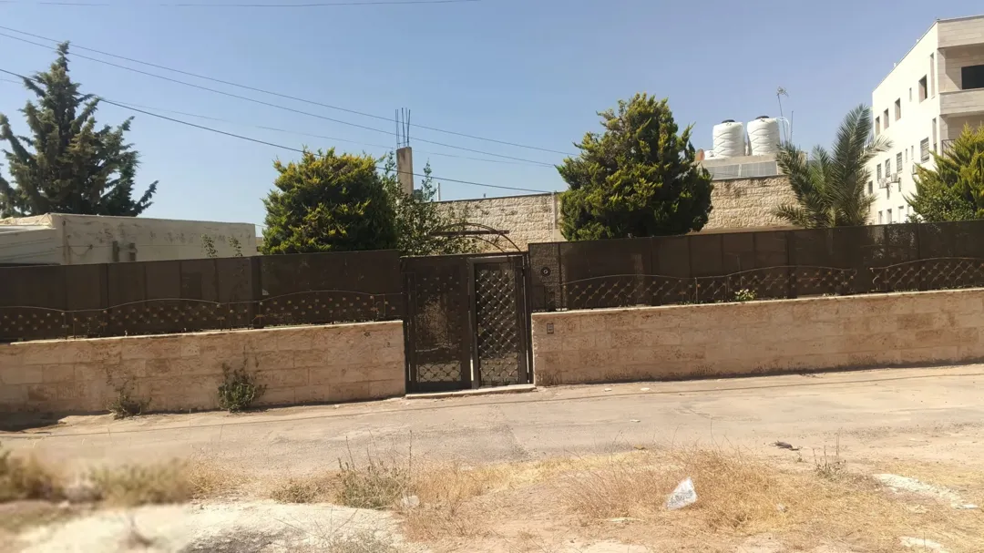 منزل مستقل مميز للبيع في المقابلين
