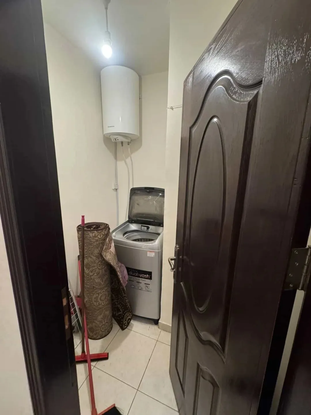 شقة مميزة للبيع في موقع استراتيجي بشارع المدينة المنورة