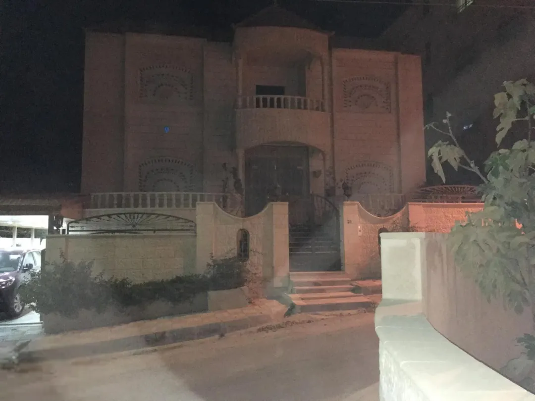 فيلا واسعة للبيع في طبربور – عمان