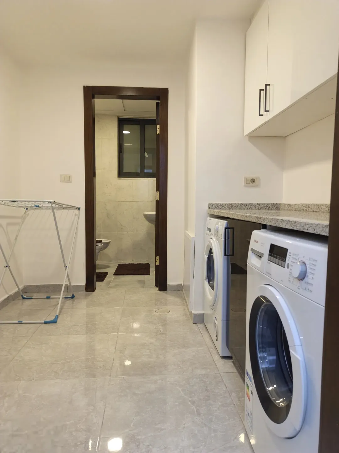 شقة مفروشة فاخرة للايجار في عبدون، عمان