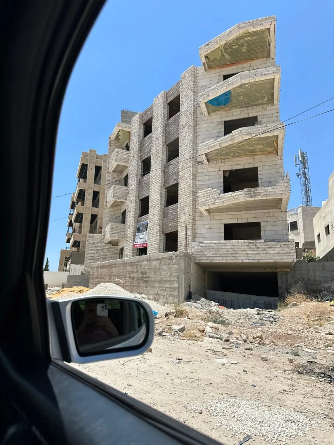 سكن خاص شقق طابقيه طريق المطار