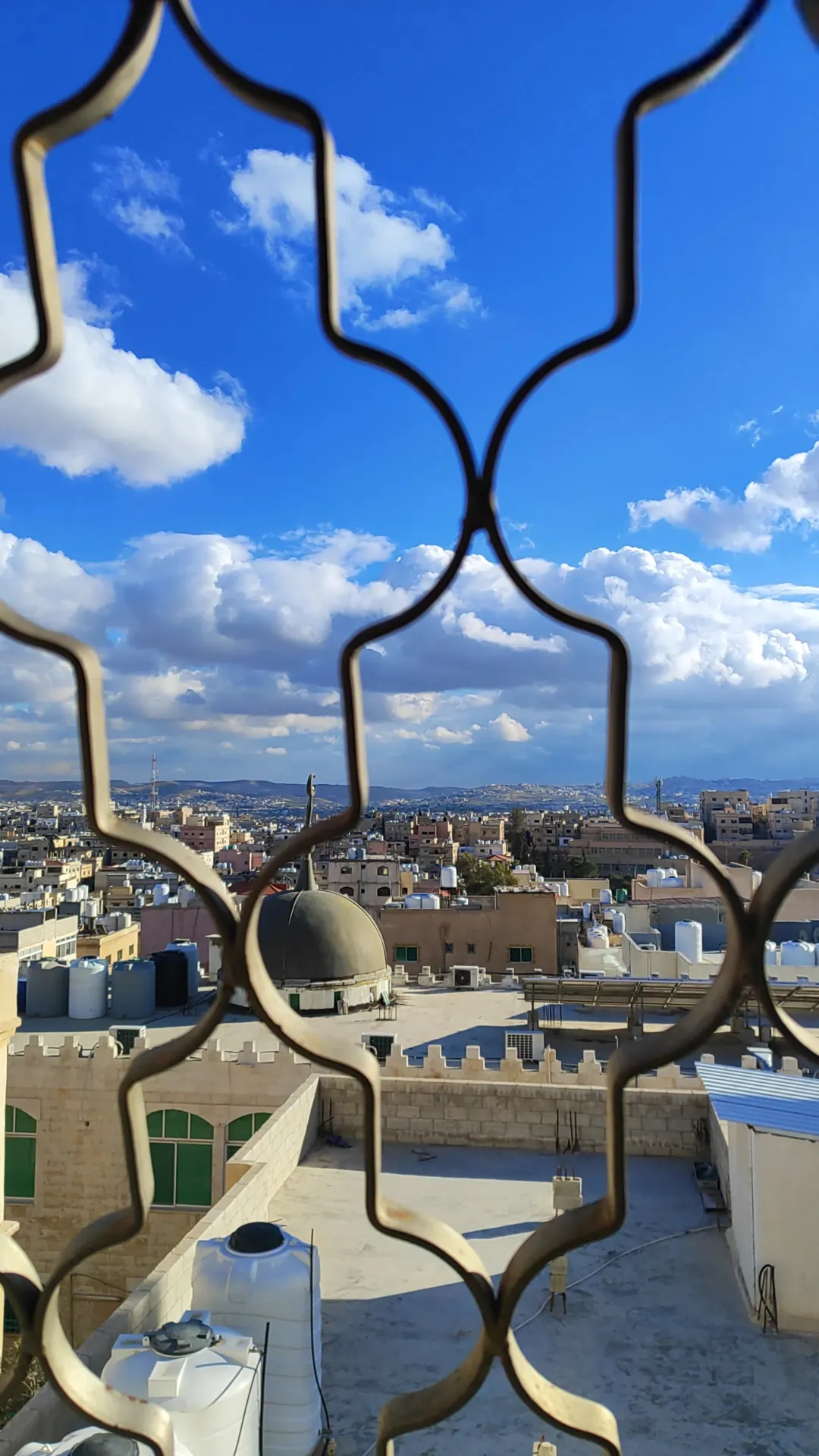 شقة 3وصالون كبير مطبخ جاهز