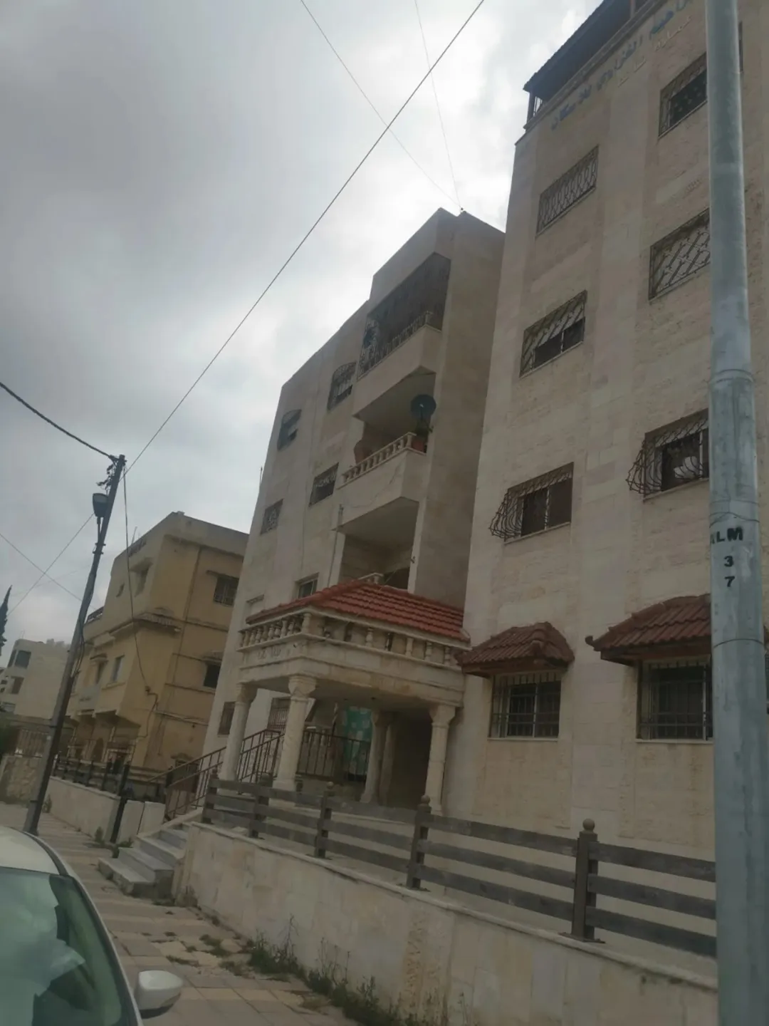 شقة 4 عرف نوم للبيع