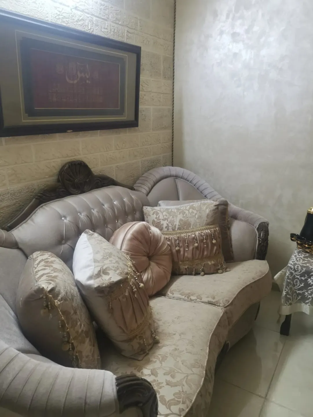 شقة 4 عرف نوم للبيع
