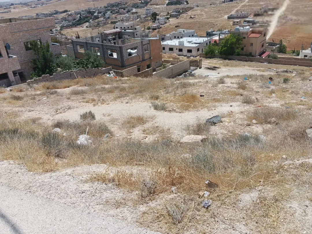 أرض سكنية مميزة للبيع في حي نصار – جريبا
