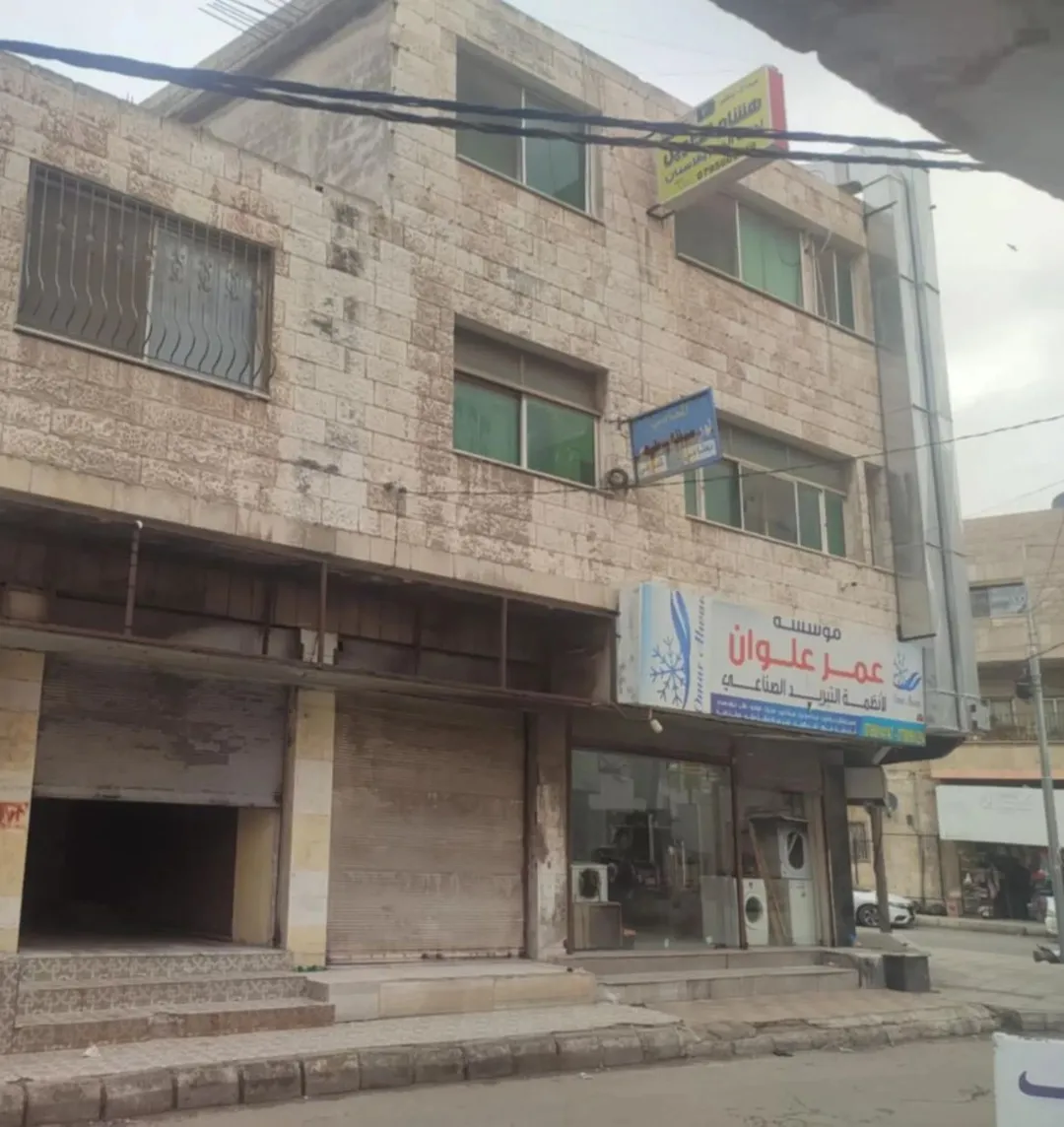 مجمع تجاري في اربد للبيع بسعر مغري