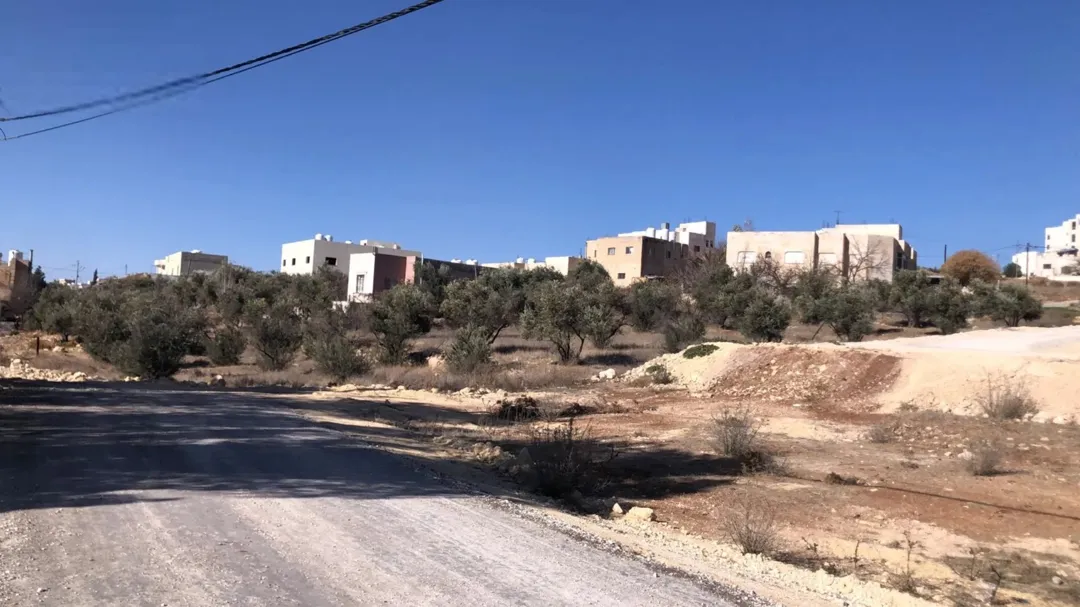 ارض سكنية منطقة ب هادئة منطقة ابو العساكر