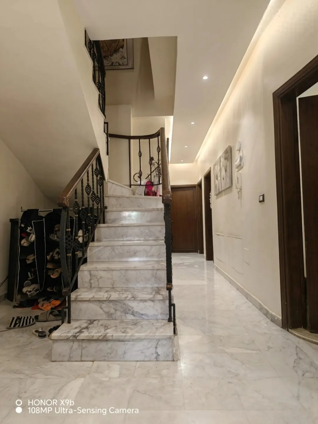 شقة فخمة مفروشة عائلية للايجار | ID 915254