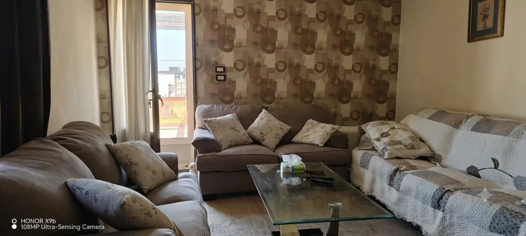 شقة فخمة مفروشة عائلية للايجار | ID 915254