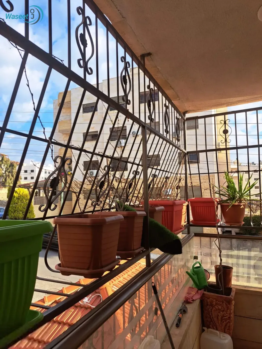 شقة للبيع 185 متر مربع – الجبيهة – شارع الأردن – حي الجامعة – دوار إقرأ