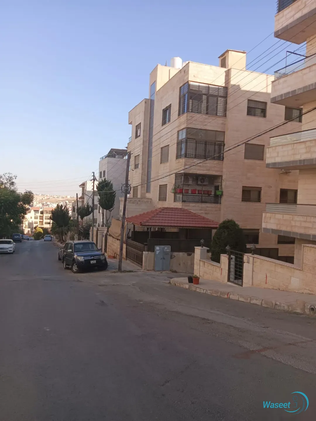 شقة للبيع 185 متر مربع – الجبيهة – شارع الأردن – حي الجامعة – دوار إقرأ