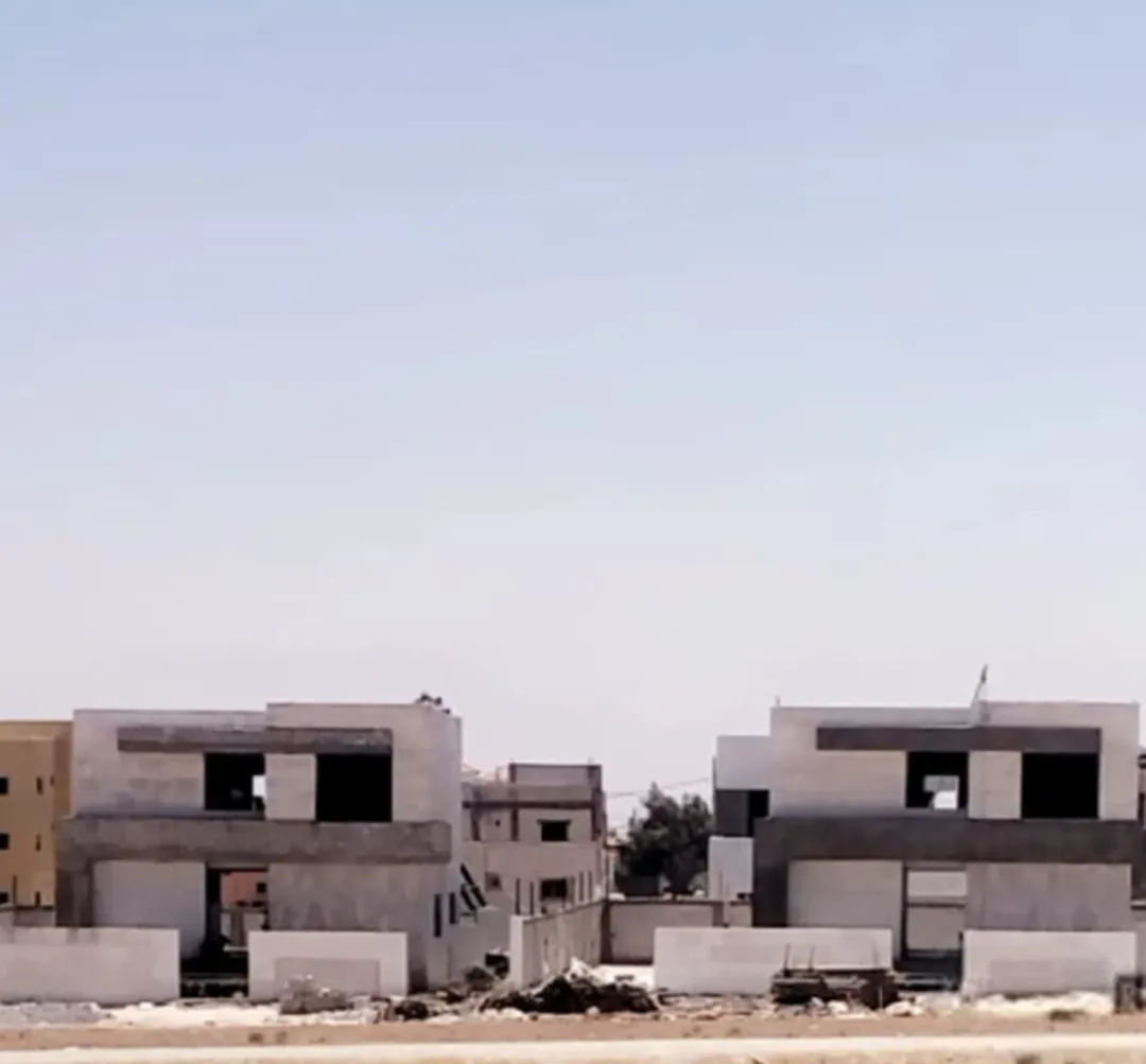 أراضي سكنية للبيع في رجم الشامي جنوب عمان بالقرب من شارع الميه عمان التنموي