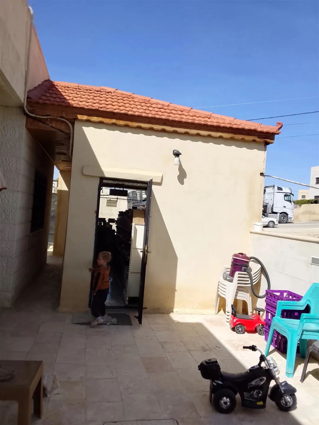 بيت مستقل فاخر للبيع في كوشان بالكونات
