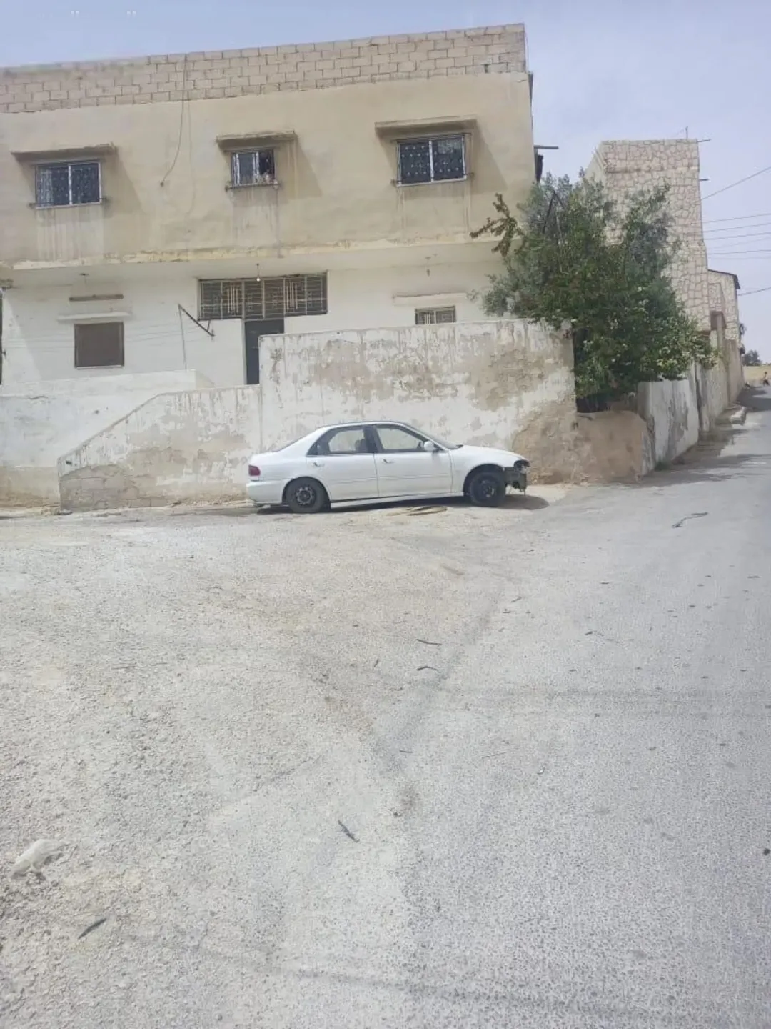 عمارتان للبيع في الزرقاء جبل الأمير حمزة