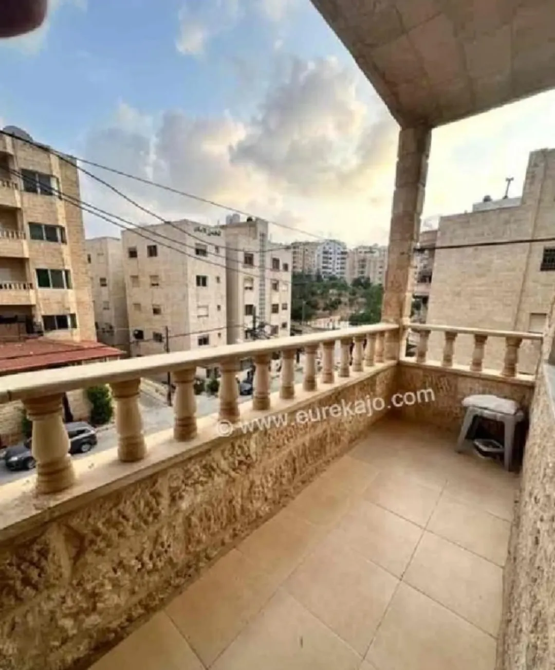 شقة واسعة ومميزة للبيع في طبربور – عمان