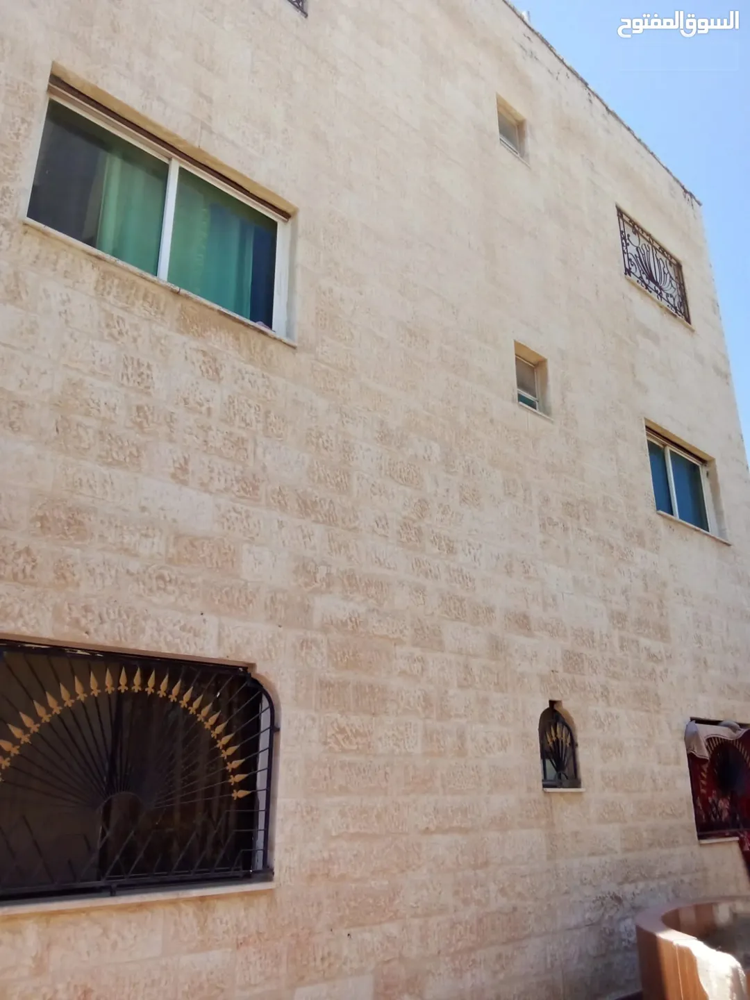 عمارة كاملة للبيع 3 طوابق