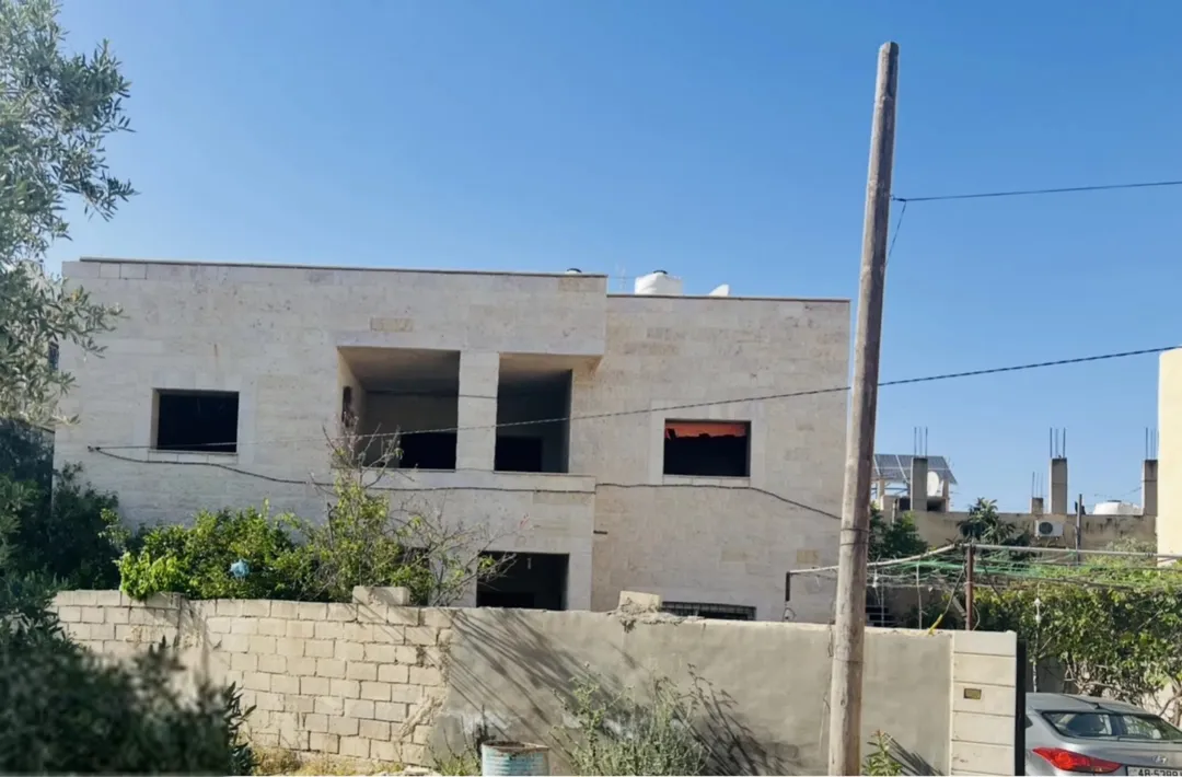 منزل مستقل للبيع في إربد – حي الطوال