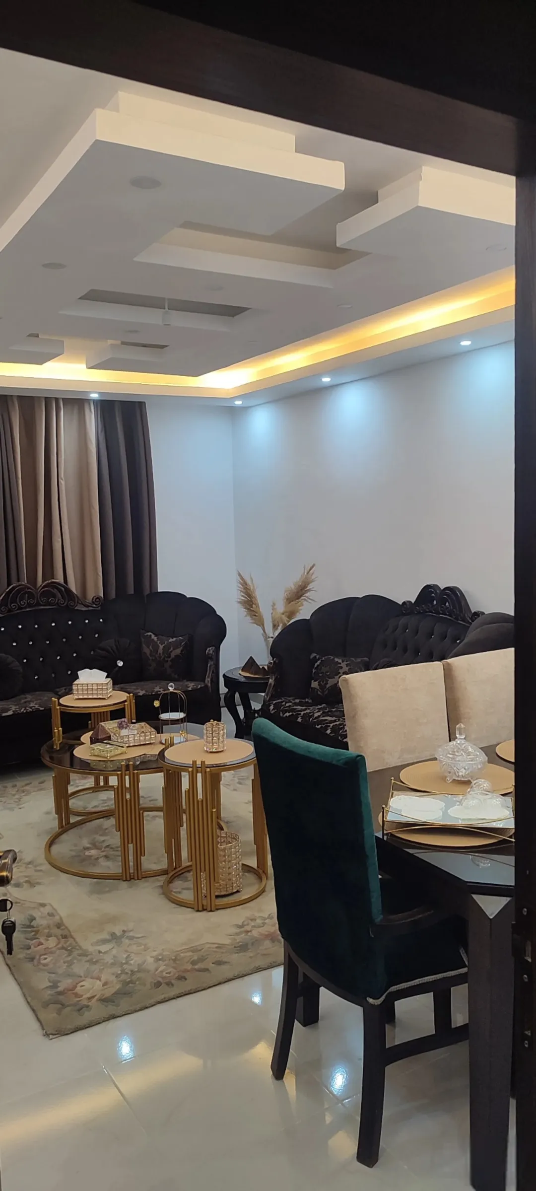 شفه فاخره للبيع بالثنيه 184 متر السعر قابل للتفاوض……
