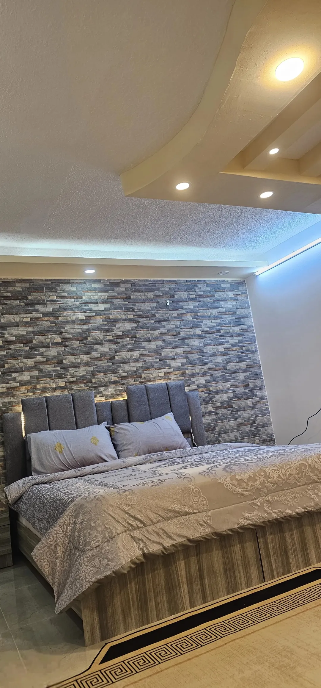 عمارة سكنية مميزة للبيع في طبربور – أبو عليا