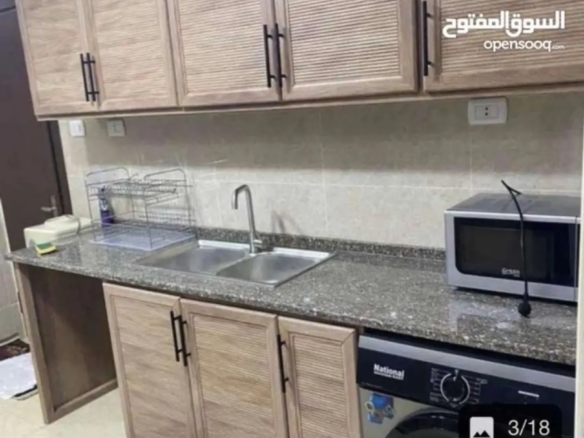 شقة مفروشة ساحرة في أم السماق الجنوبي مع حديقة خاصة