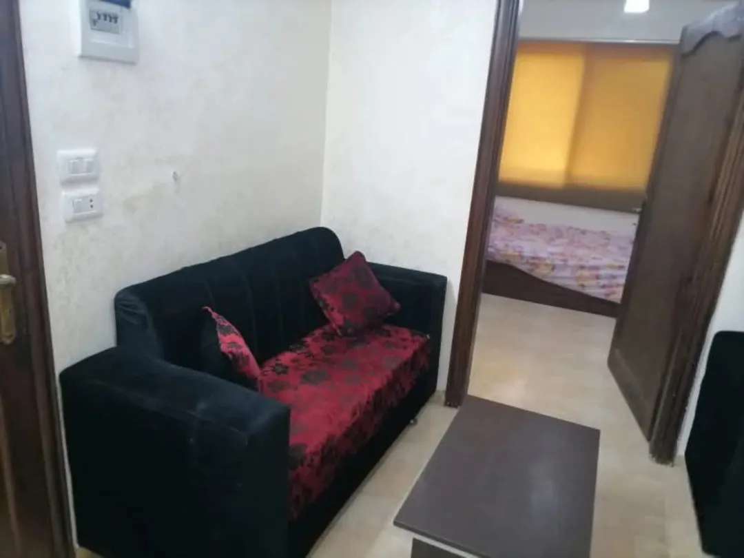 استوديو مفروش للبيع في إربد – شارع الجامعة