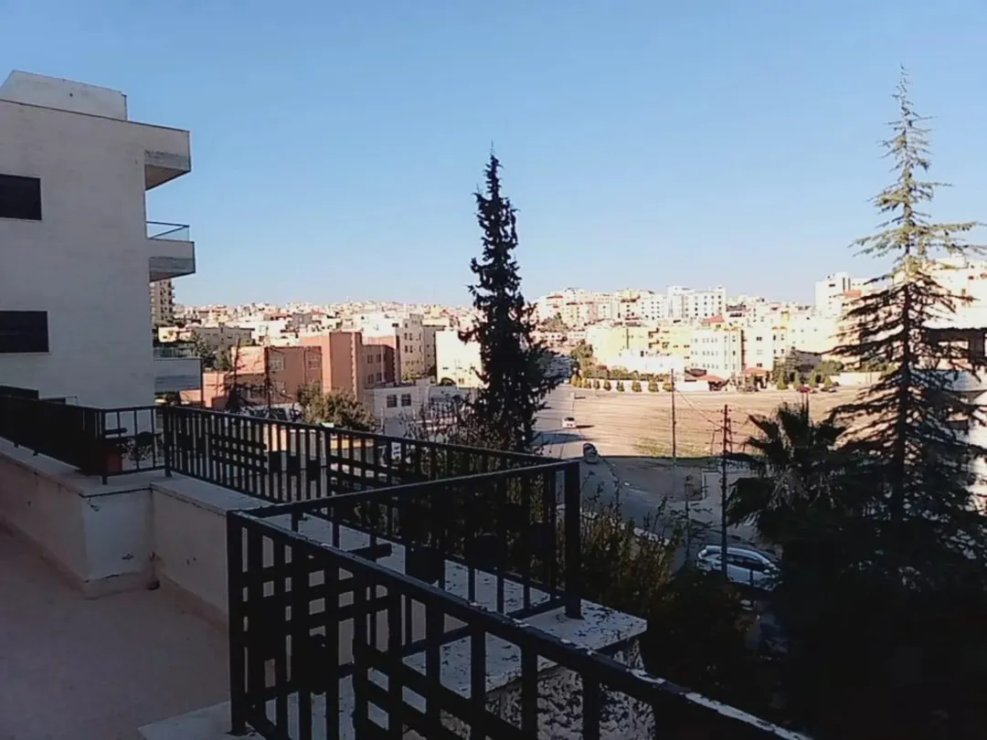مباشره فيلا ومبنى للبيع تلاع العلي خلف مطعم ورد وعمان مول