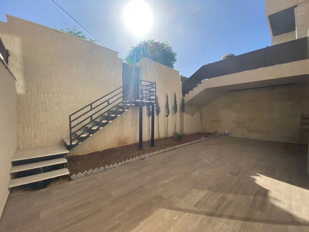 شقة فاخرة مفروشة للإيجار في عبدون | ID 846890