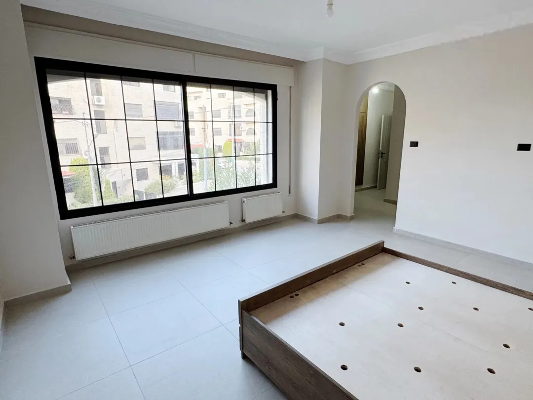 Furnished Three Bedroom Apartment for Rent in Um Uthaina | ID 784662
