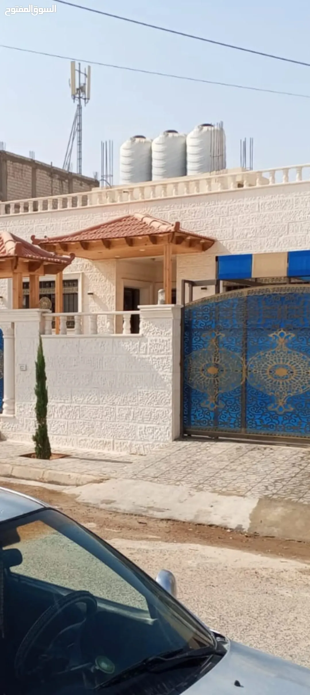 منزل فاخر للبيع في ضاحية الأميرة إيمان