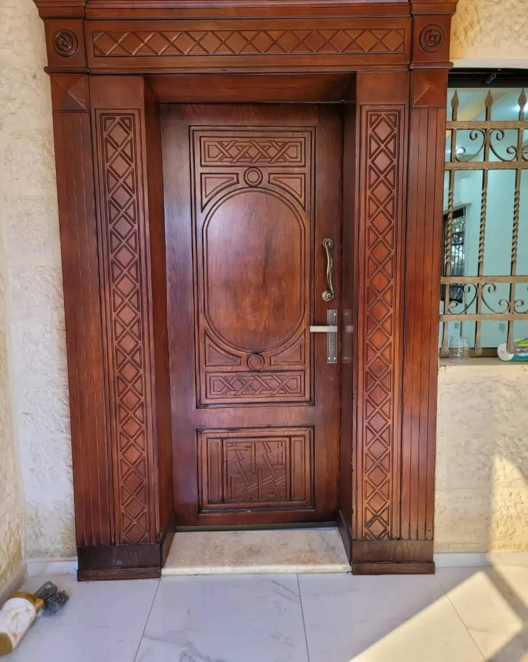 فيلا فاخرة مفروشة للبيع أو البدل في منطقة البنيات – عمان