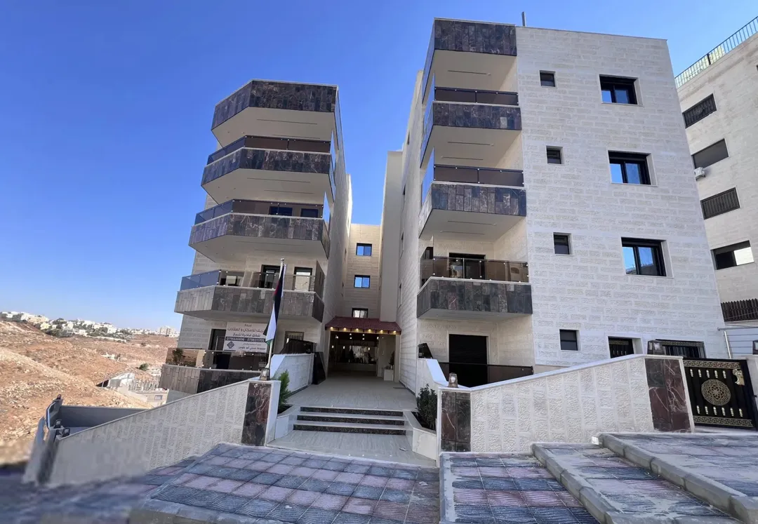 شقة أرضية فاخرة للبيع في طبربور – عمان