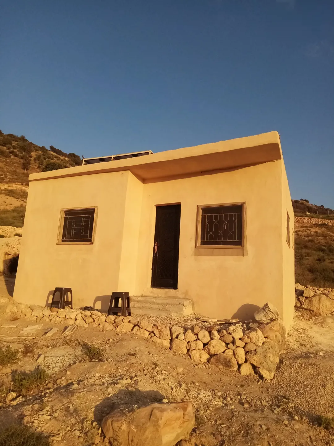 بيت ريفي مميز للبيع في السلط – الصبيحي
