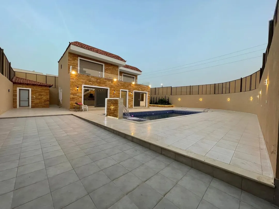 شاليه فاخر للبيع في الأغوار البحر الميت