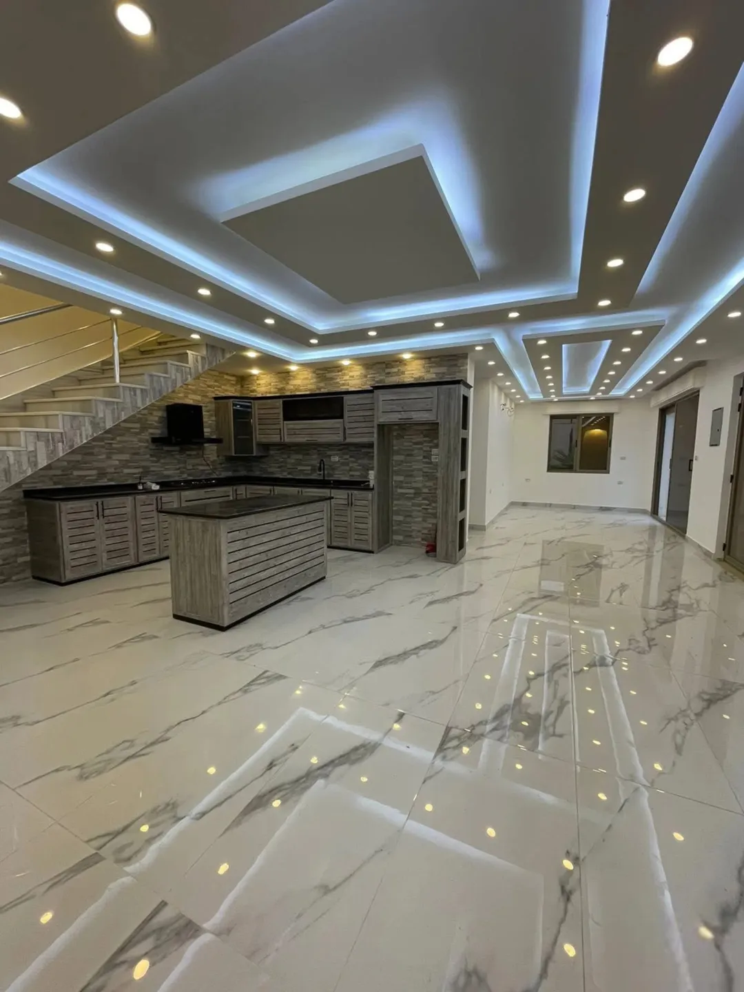 شاليه فاخر للبيع في الأغوار البحر الميت