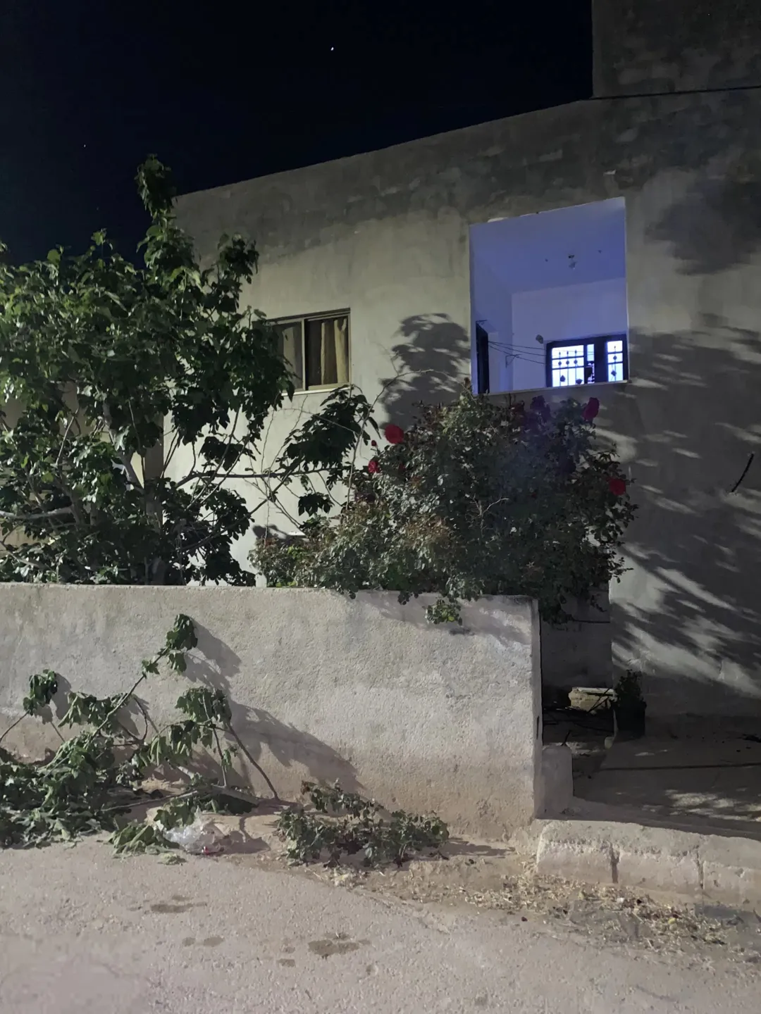 منزل مستقل من طابقين للبيع