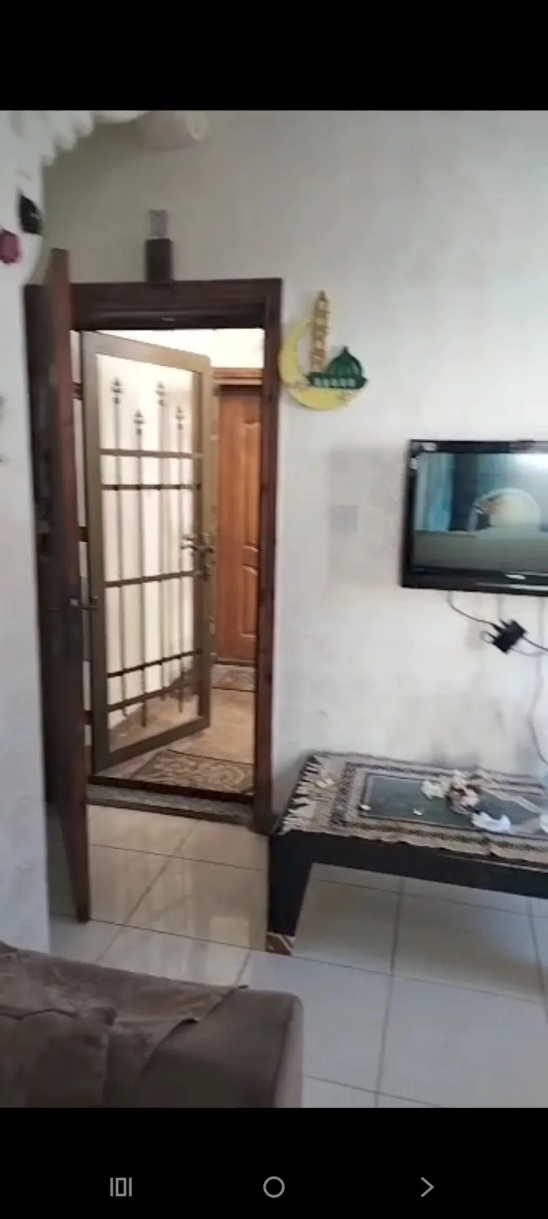 شقة للبيع في المحدود الوسط موقع متميز