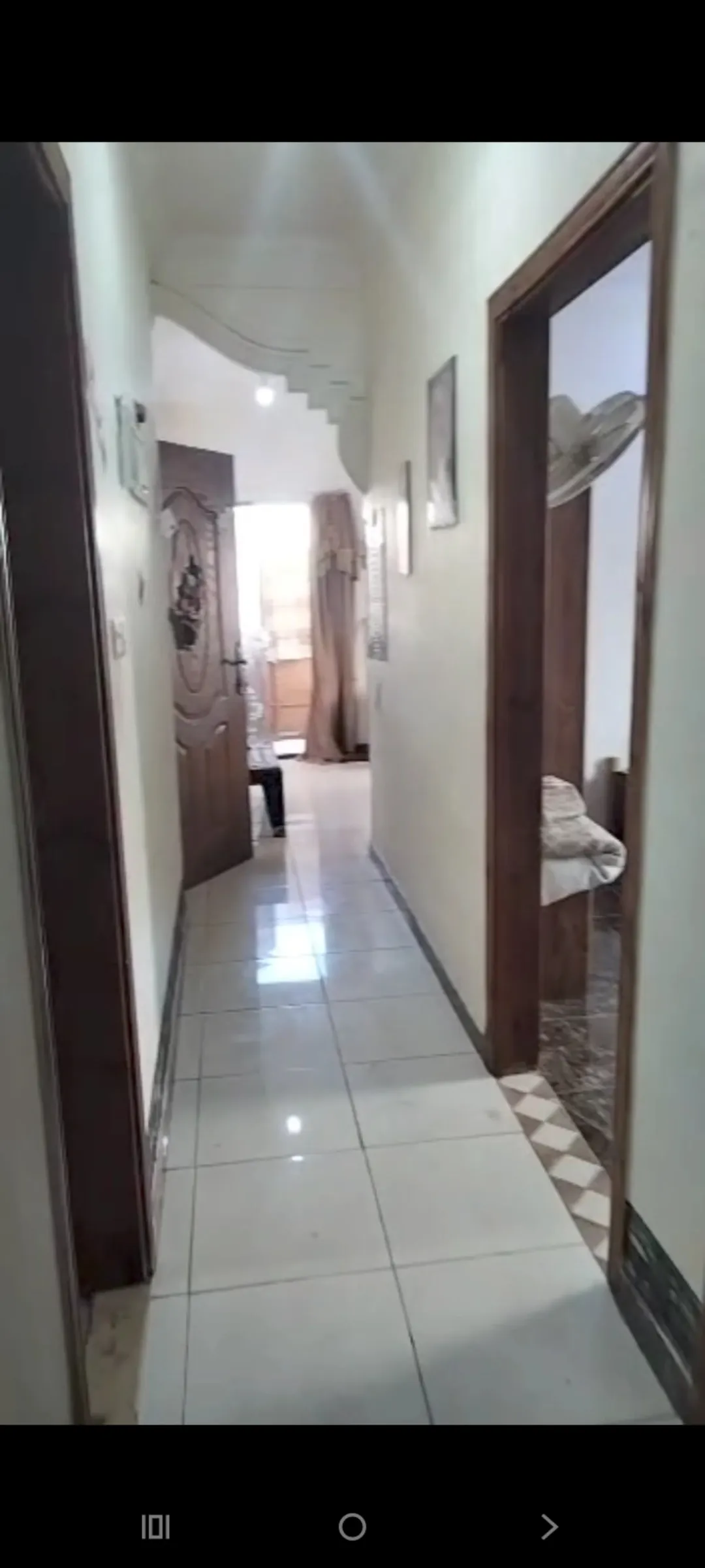شقة للبيع في المحدود الوسط موقع متميز