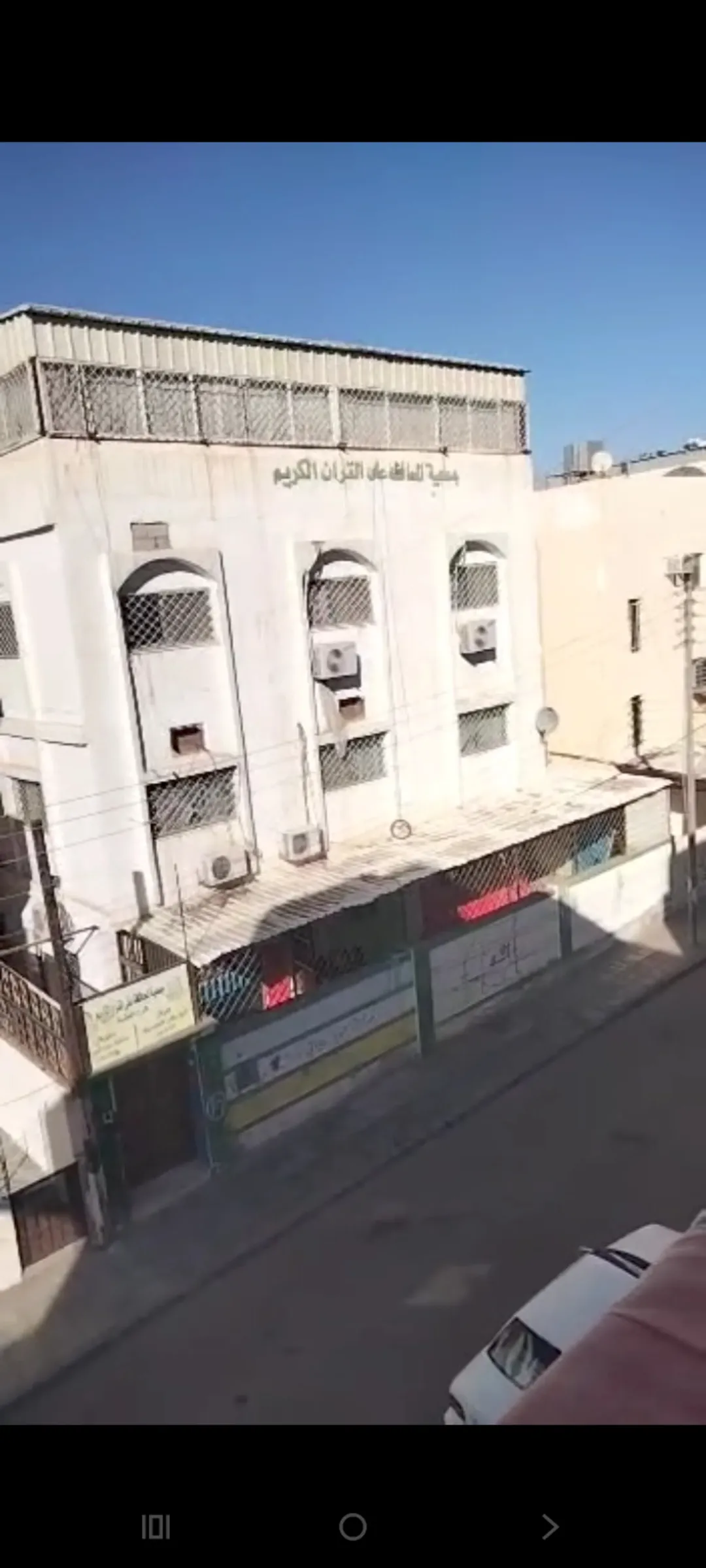 شقة للبيع في المحدود الوسط موقع متميز