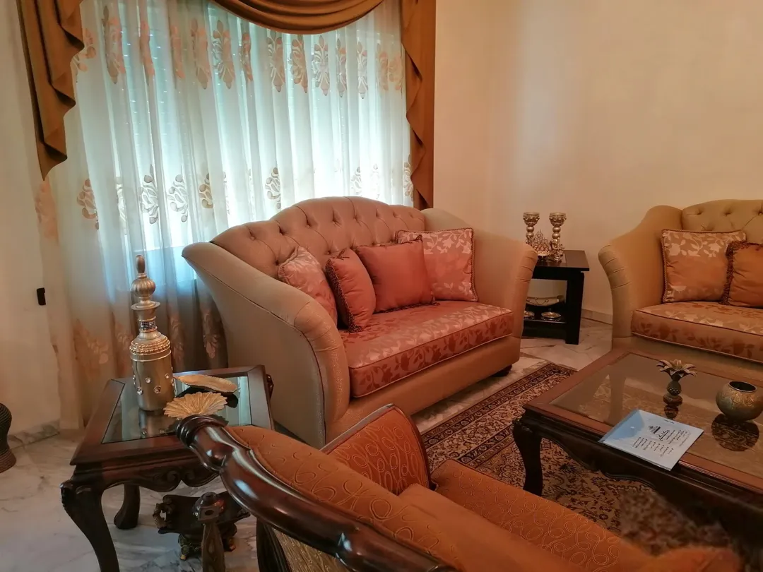 شقة فاخرة مفروشة للإيجار في ضاحية الرشيد | ID 738535