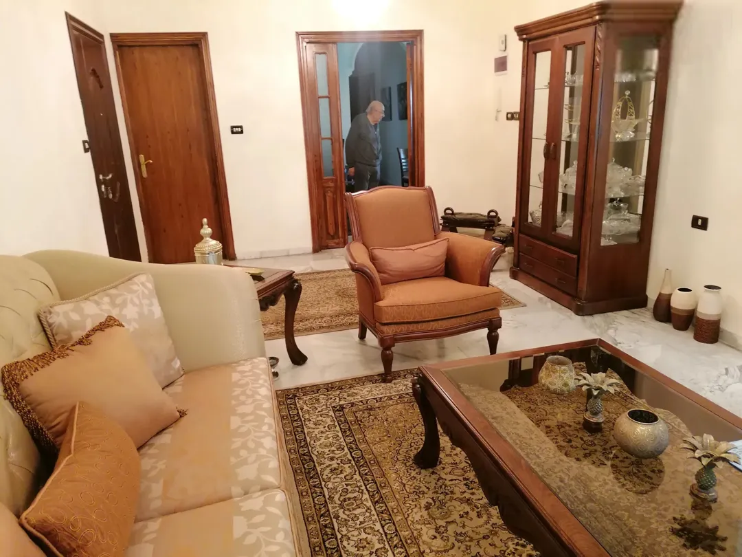 شقة فاخرة مفروشة للإيجار في ضاحية الرشيد | ID 738535