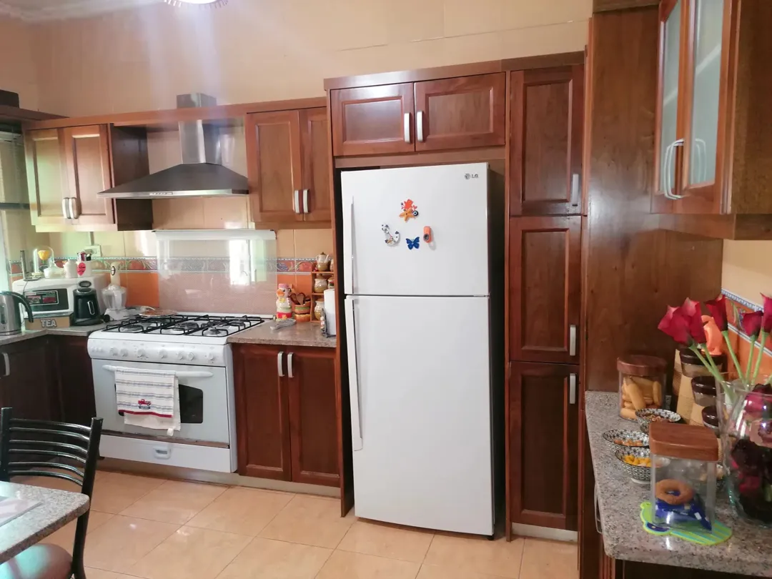 شقة فاخرة مفروشة للإيجار في ضاحية الرشيد | ID 738535
