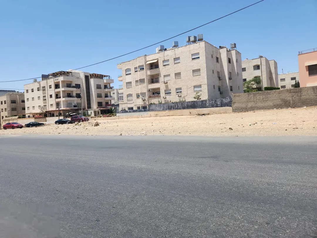 مساحات تجارية مميزة في قلب الرونق