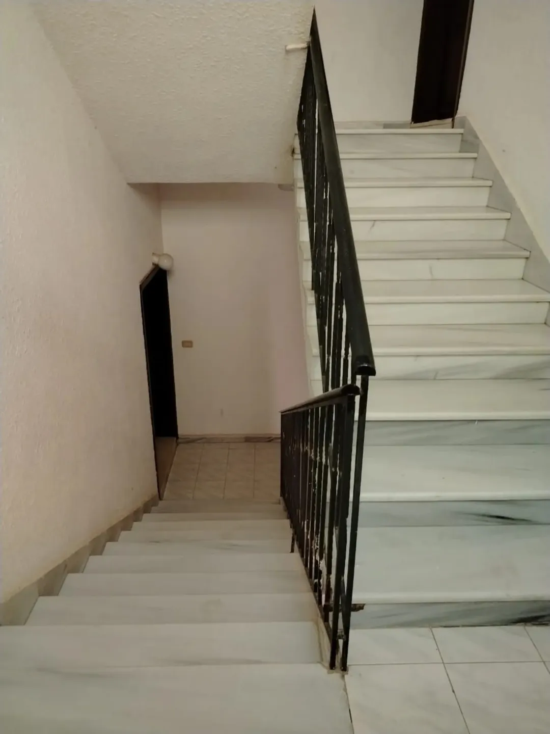 عمارة سكنية للبيع مرج الحمام ام السماق الجنوبي