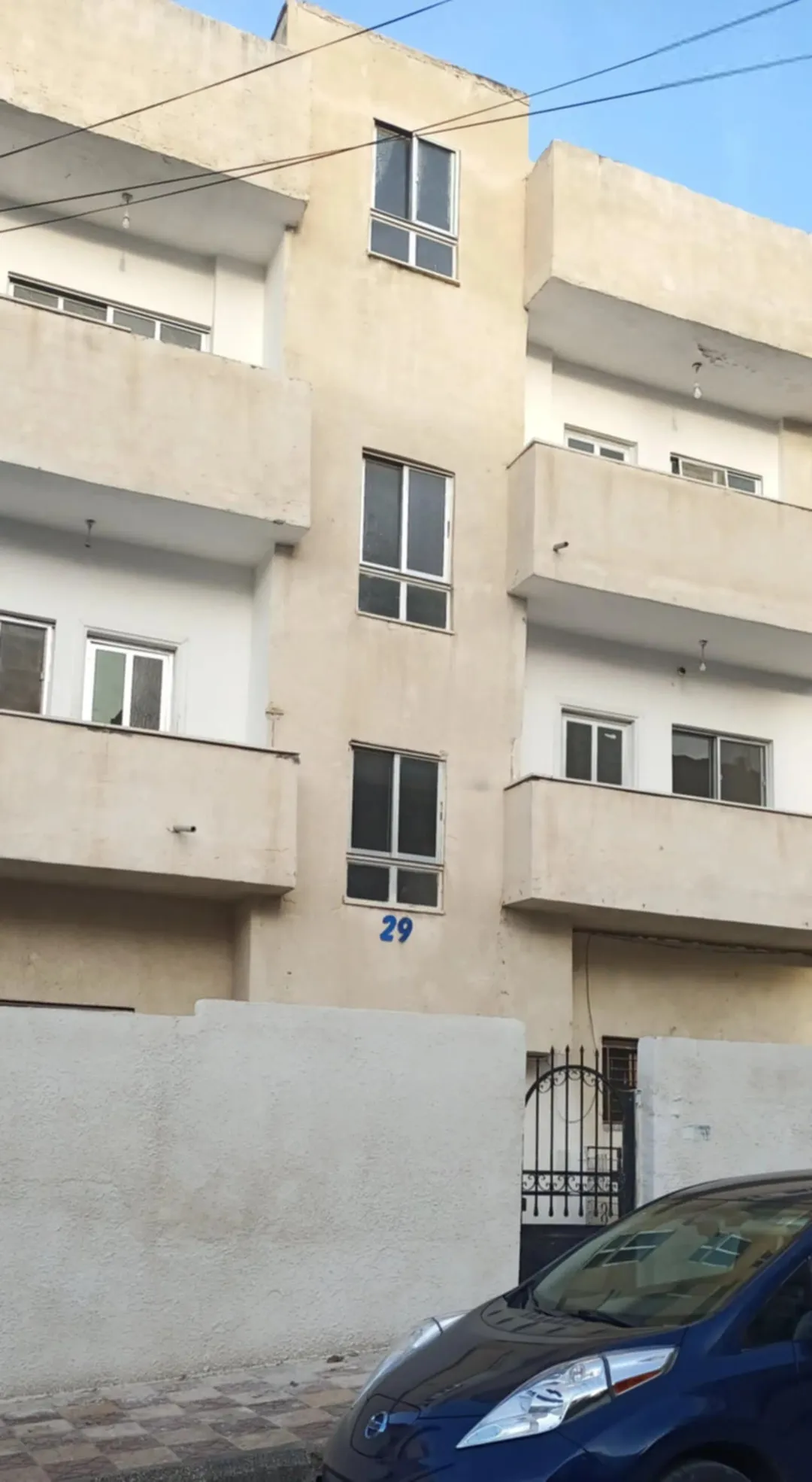 عمارة سكنية للبيع في ماركا الشمالية – فرصة مثالية للسكن والاستثمار