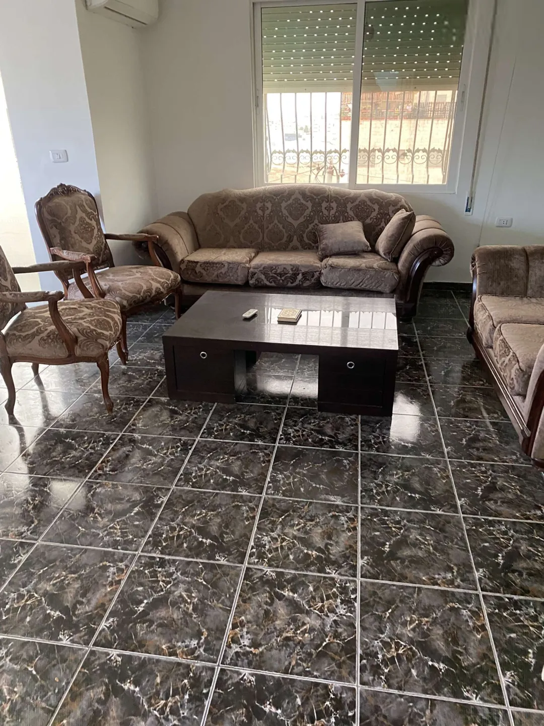 شقة مفروشة فاخرة في ضاحية الياسمين – عمان الاردن | ID 700999