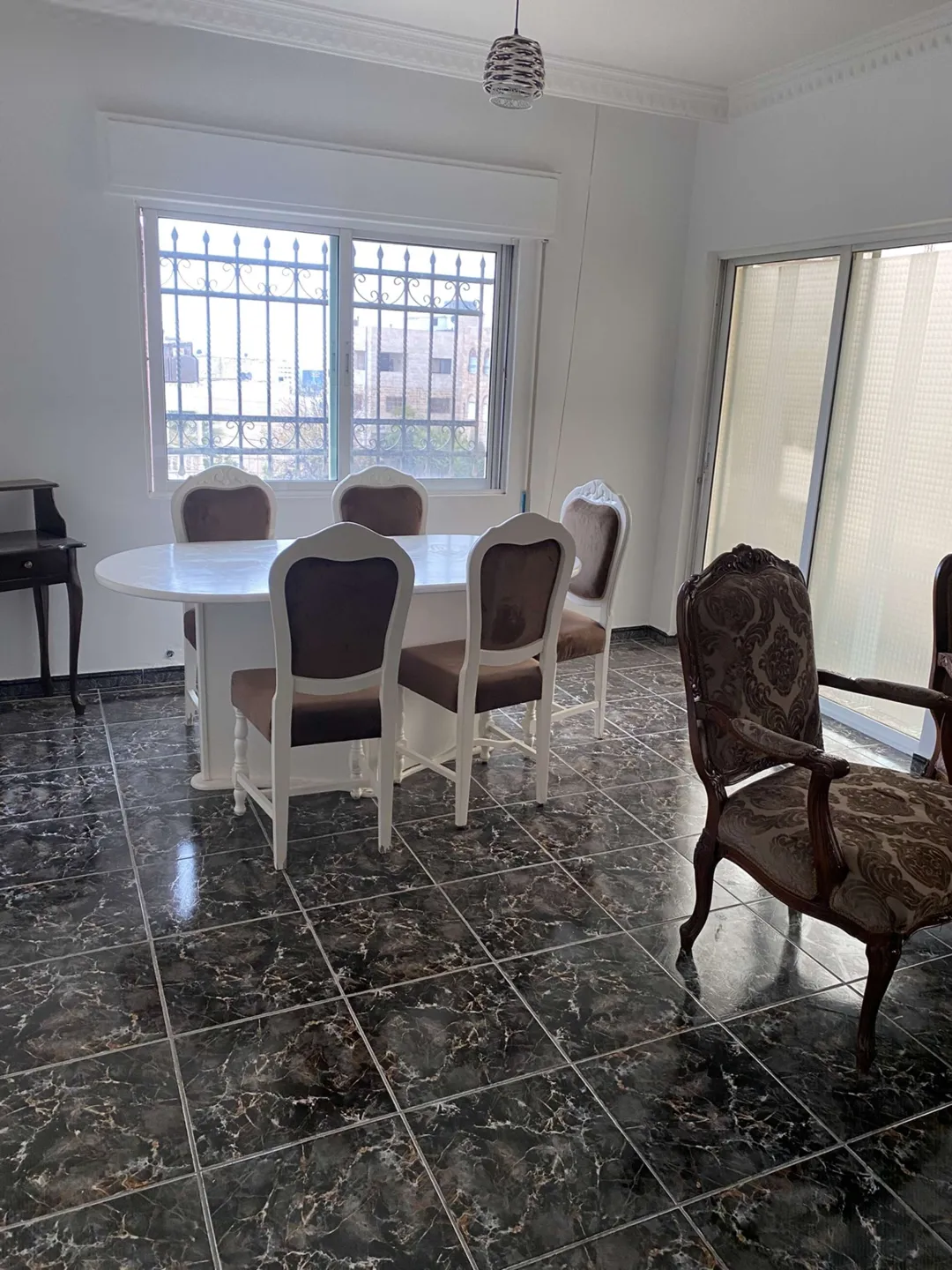 شقة مفروشة فاخرة في ضاحية الياسمين – عمان الاردن | ID 700999