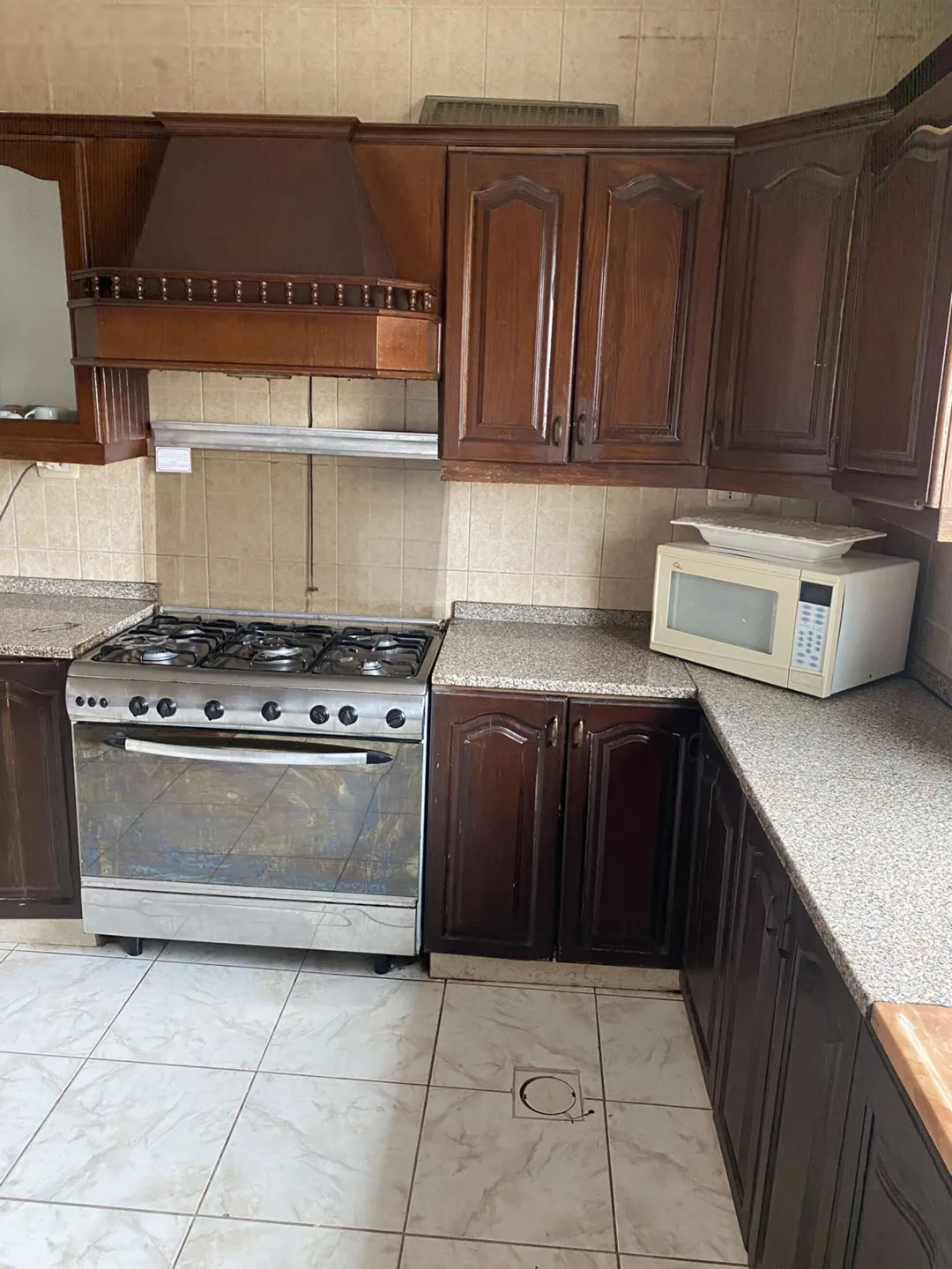 شقة مفروشة فاخرة في ضاحية الياسمين – عمان الاردن | ID 700999