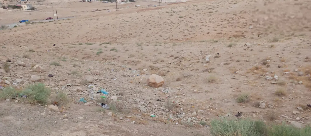قطعة أرض للبيع في الزرقاء – منطقة الرحيل 711 متر