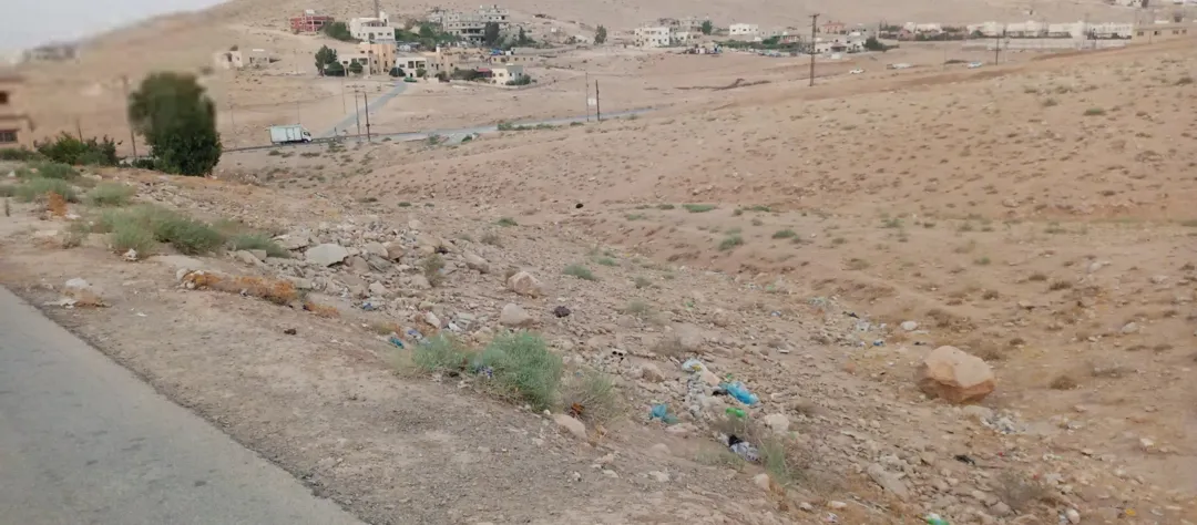 قطعة أرض للبيع في الزرقاء – منطقة الرحيل 711 متر